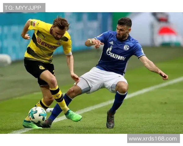 因戈施塔特迎战沙尔克全力争胜展现球队实力与斗志 因戈施塔特迎战沙尔克全力争胜展现球队实力与斗志