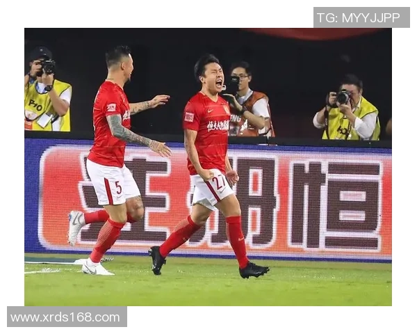 广州恒大与北京人和精彩对决全程直播赛事分析与球员表现解读 广州恒大与北京人和精彩对决全程直播赛事分析与球员表现解读