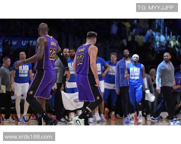 2019年1月8日湖人与独行侠激战回顾精彩瞬间与球员表现分析